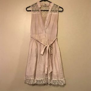 Off-white mid-length dress with lace